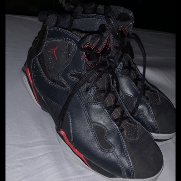 jordan’s 6’s - Picture 1 of 3